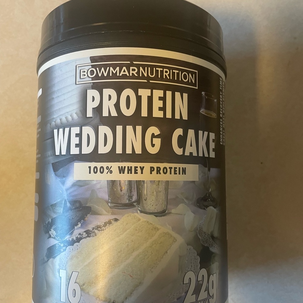 Bowmar Nutrition wedding cake protein